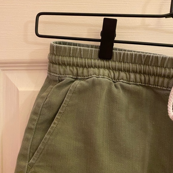 Aerie Cargo Green Beach Shorts Size XS - Picture 2 of 4